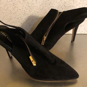 Cole Hann Black Heels Gold Zippers Ladies 10B